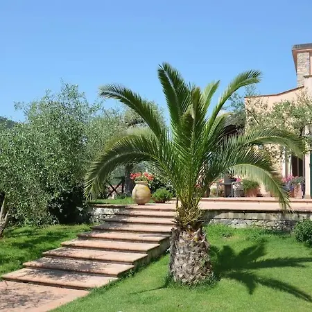 Floris Villa